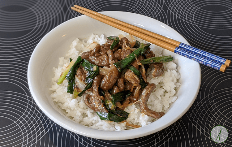 בקר מוקפץ עם בצל ירוק – Cōng bào niúròu