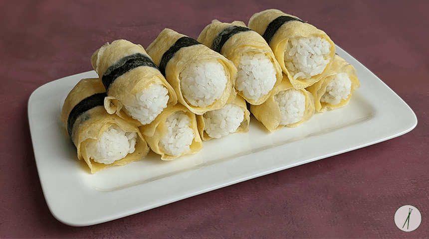 אוניגירי עטוף ביצה – tamago maki&nbsp;onigiri