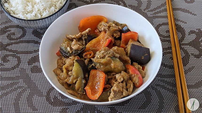 חציל מוקפץ עם בשר במיסו – Nasu&nbsp;misoitame