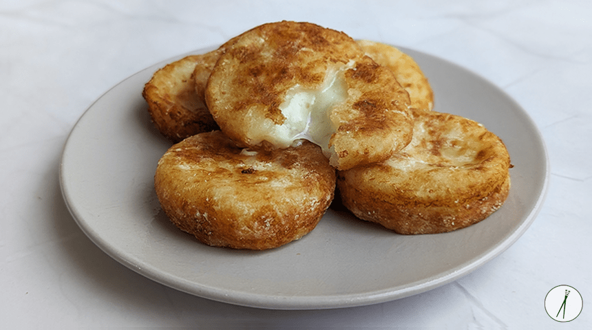 הוטטוק תפוחי אדמה וגבינה – chijeugamja hotteok