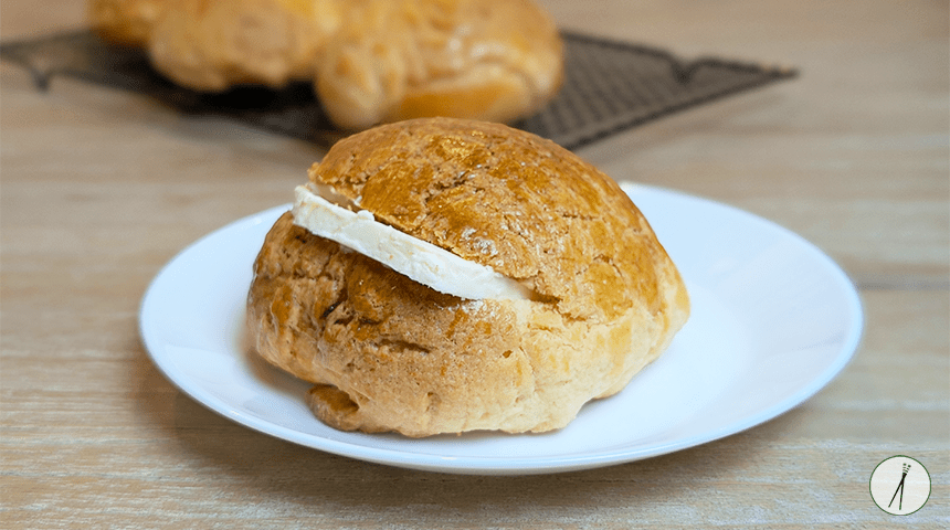 לחמניות "אננס" הונג קונגיות – Bōluó&nbsp;bāo